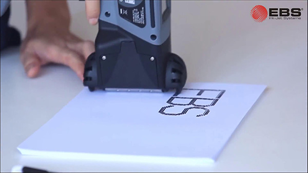 EBS-260手持噴碼機(jī)滑動(dòng)噴印操作視頻